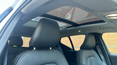 Volvo XC40 2.0 B4P Ultra Dark 5dr Auto Petrol Estate